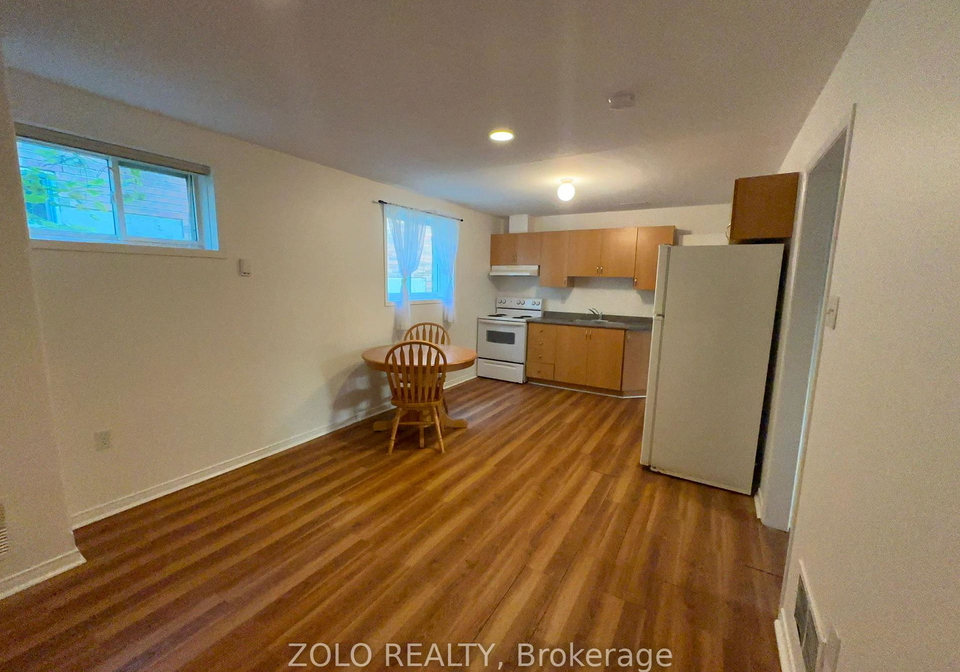 35-forest-dale-drive-barrie-ontario-s12376442