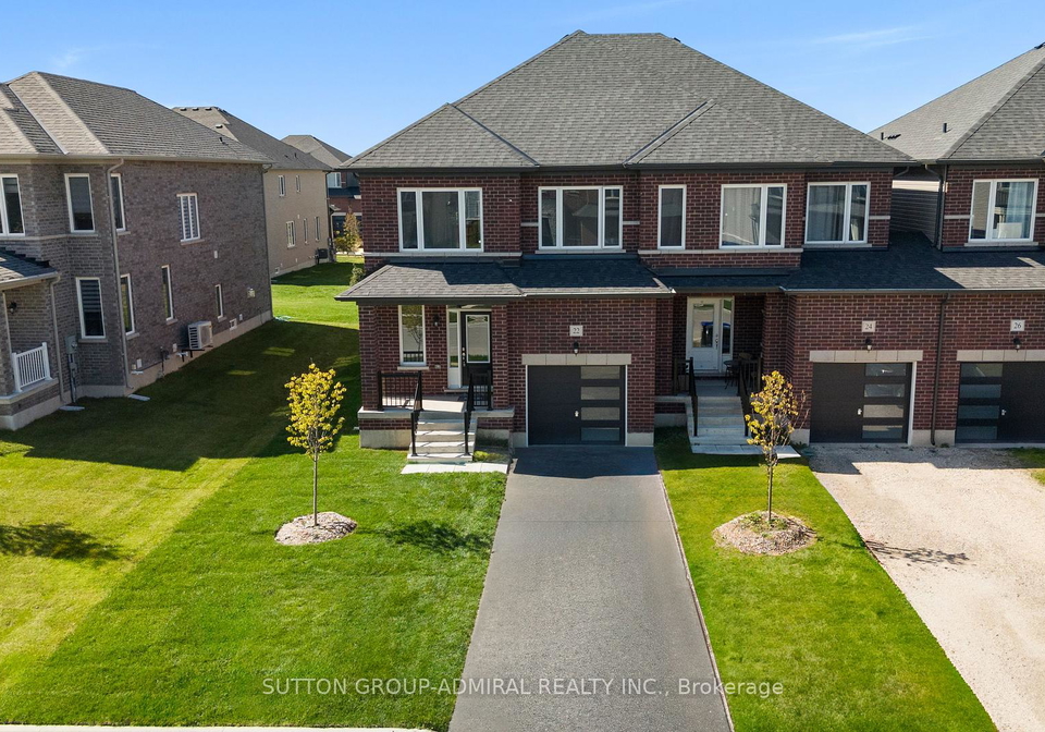 22-autumn-drive-wasaga-beach-ontario-s12376700
