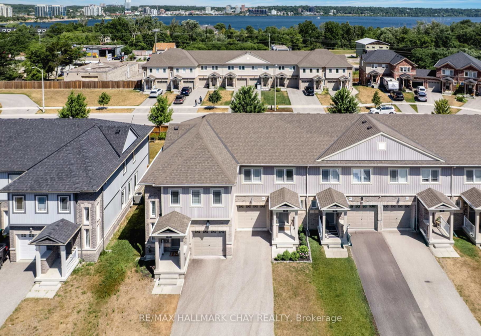 82-franks-way-barrie-ontario-s12376747