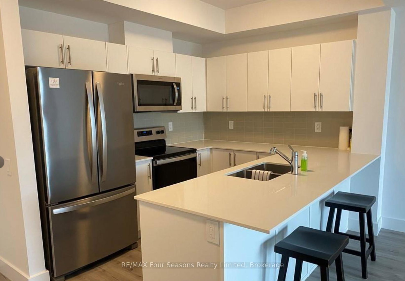 4-kimberly-lane-collingwood-ontario-s12377144