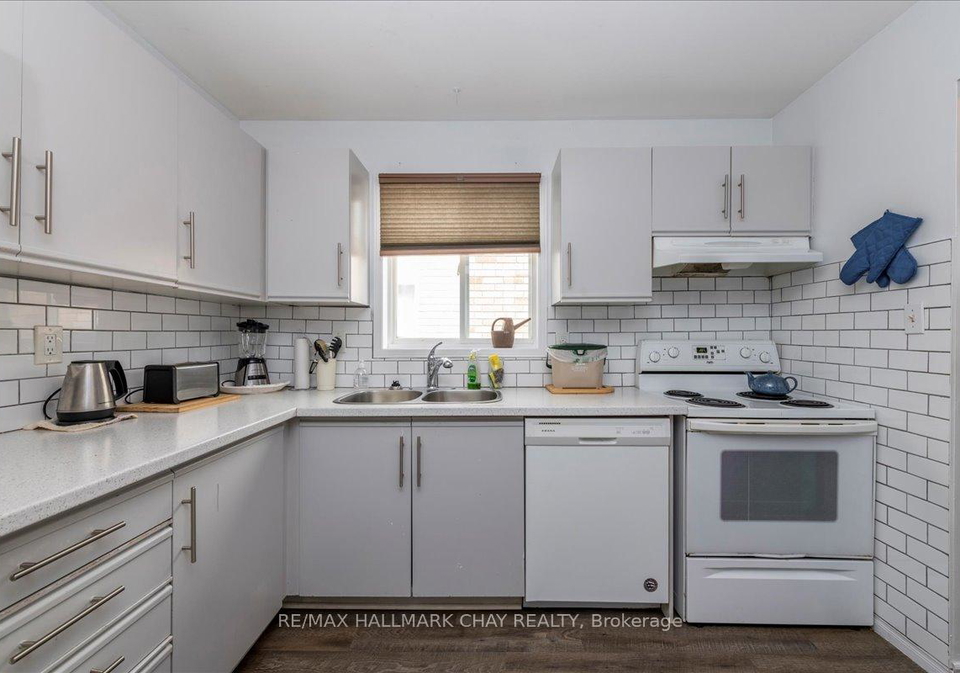 38-garibaldi-drive-barrie-ontario-s12377551