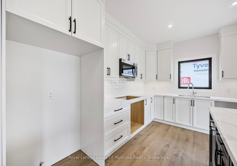 126-brandon-avenue-severn-ontario-s12377638