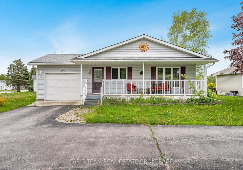 2-st-james-place-wasaga-beach-ontario-s12377667