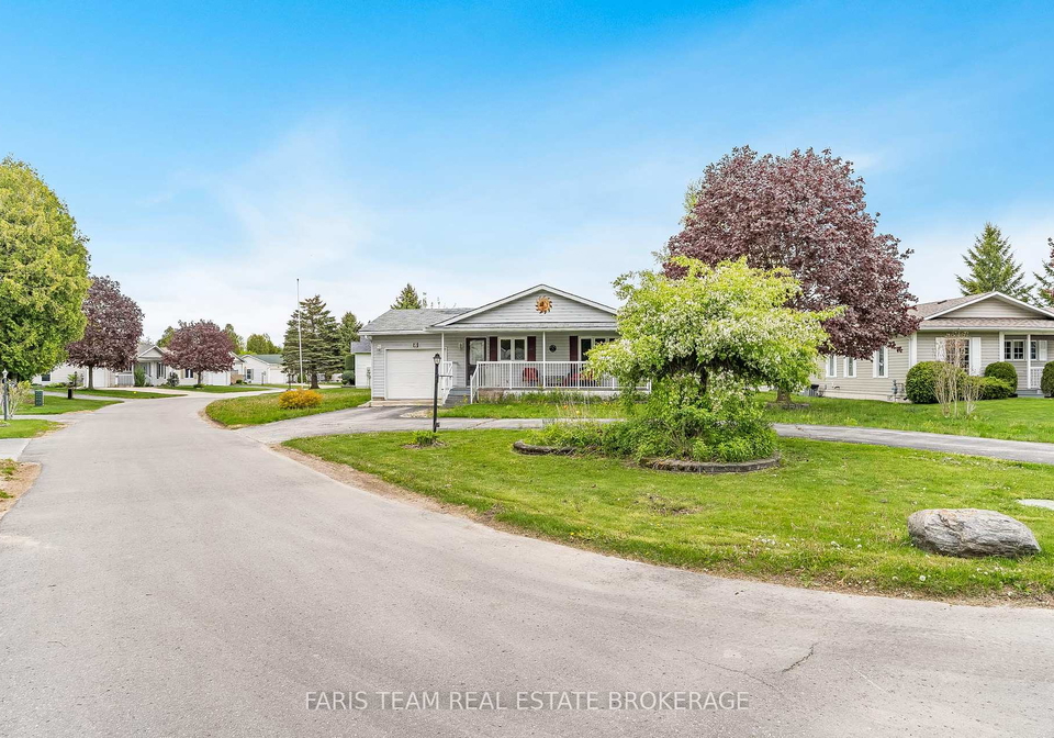 2-st-james-place-wasaga-beach-ontario-s12377667