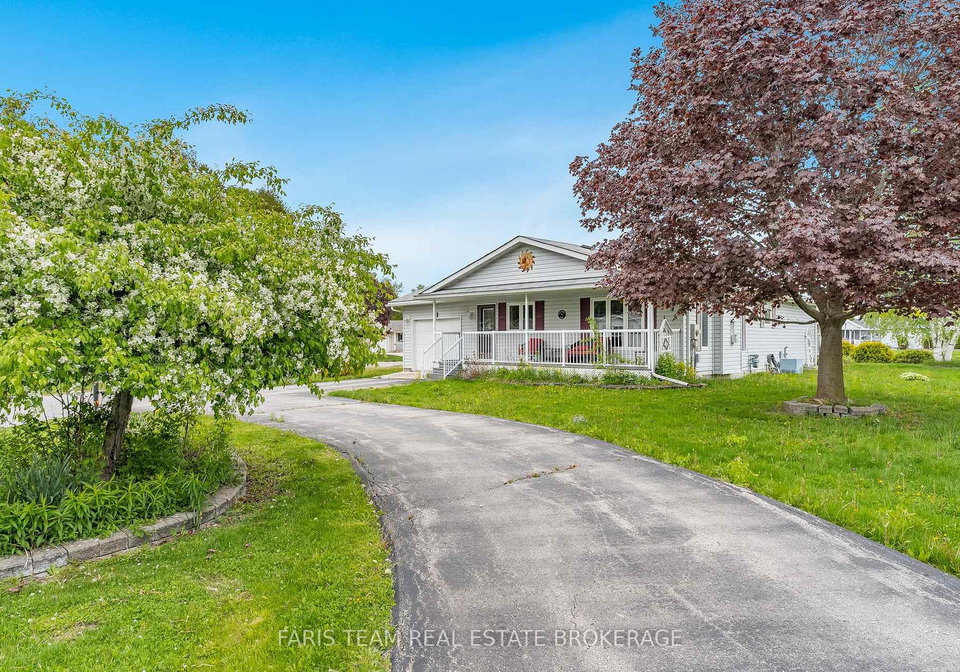 2-st-james-place-wasaga-beach-ontario-s12377667