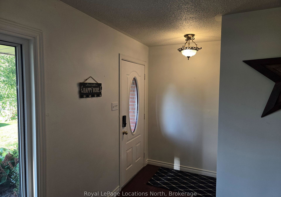 209-christopher-street-clearview-ontario-s12377673