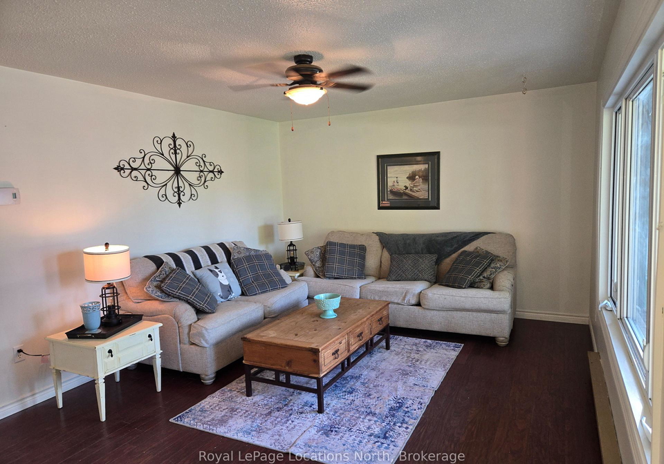 209-christopher-street-clearview-ontario-s12377673