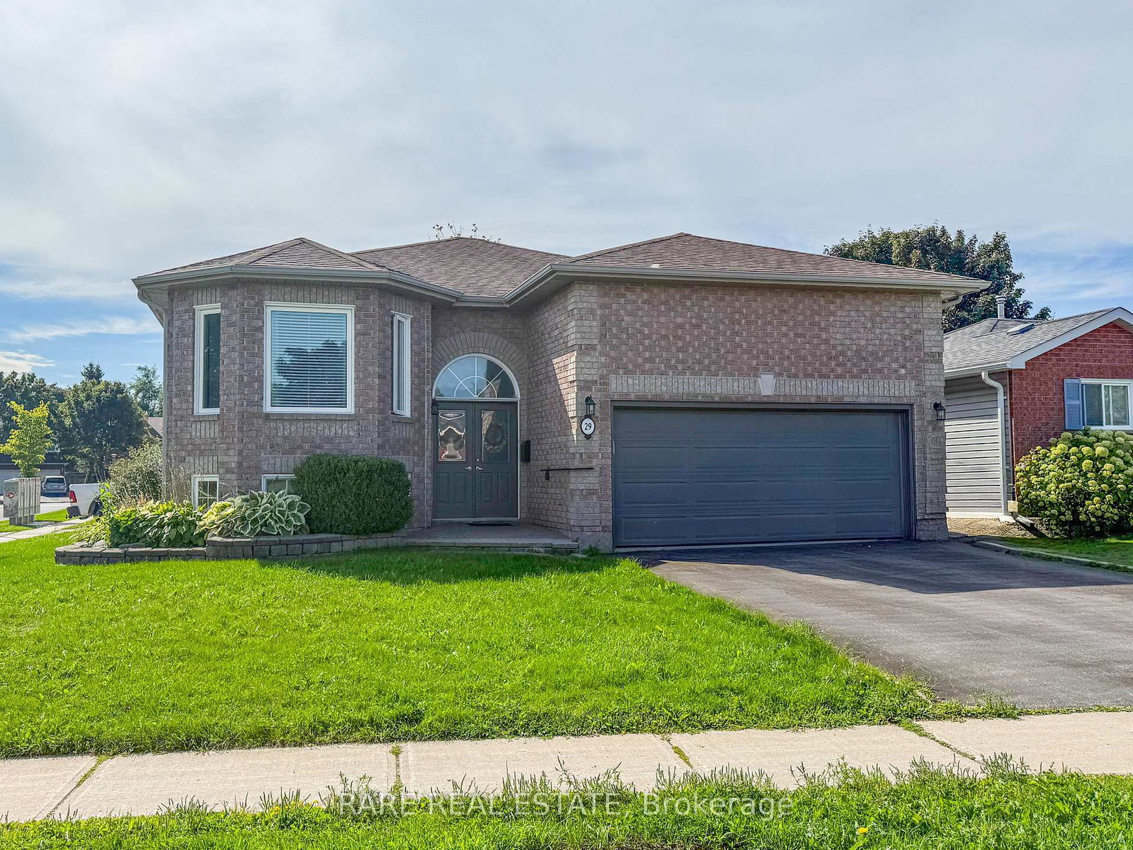 29-mapleton-avenue-barrie-ontario-s12378682