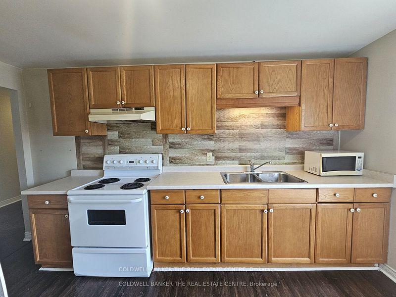 4570-penetanguishene-road-springwater-ontario-s12379806