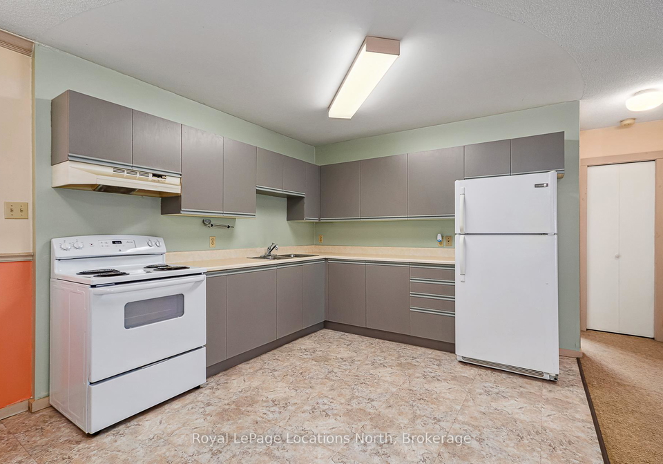 89river-road-w-wasaga-beach-ontario-s12380460