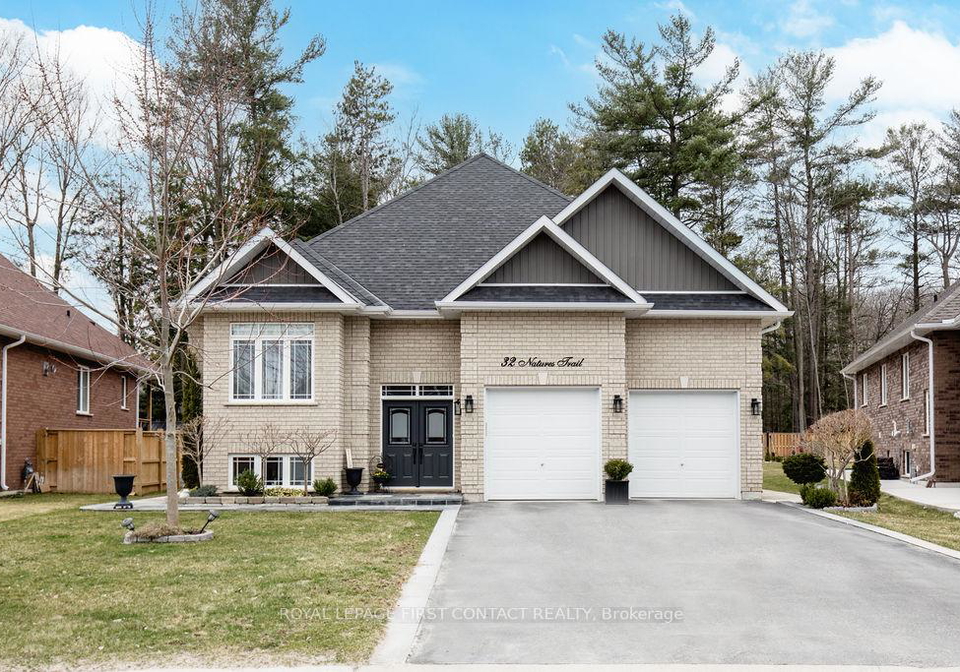 32-natures-trail-wasaga-beach-ontario-s12380798
