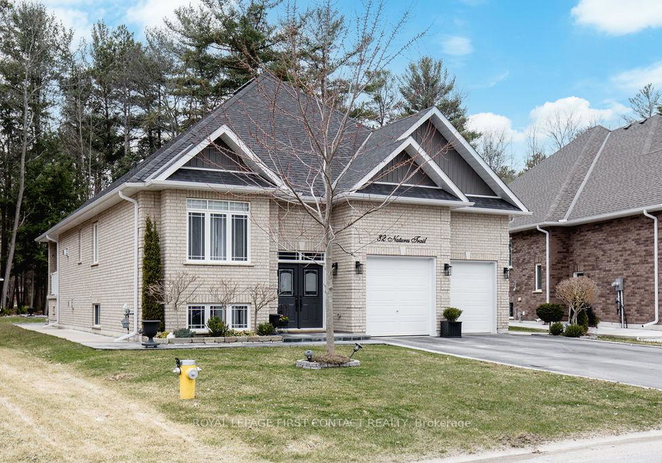 32-natures-trail-wasaga-beach-ontario-s12380798