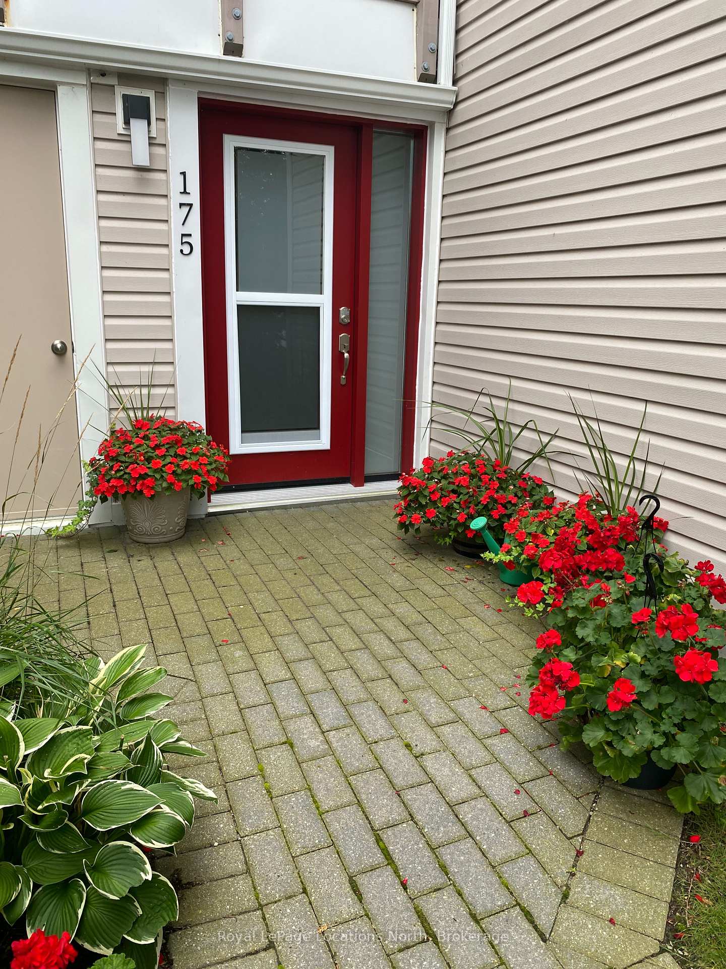 49-trott-boulevard-collingwood-ontario-s12382843