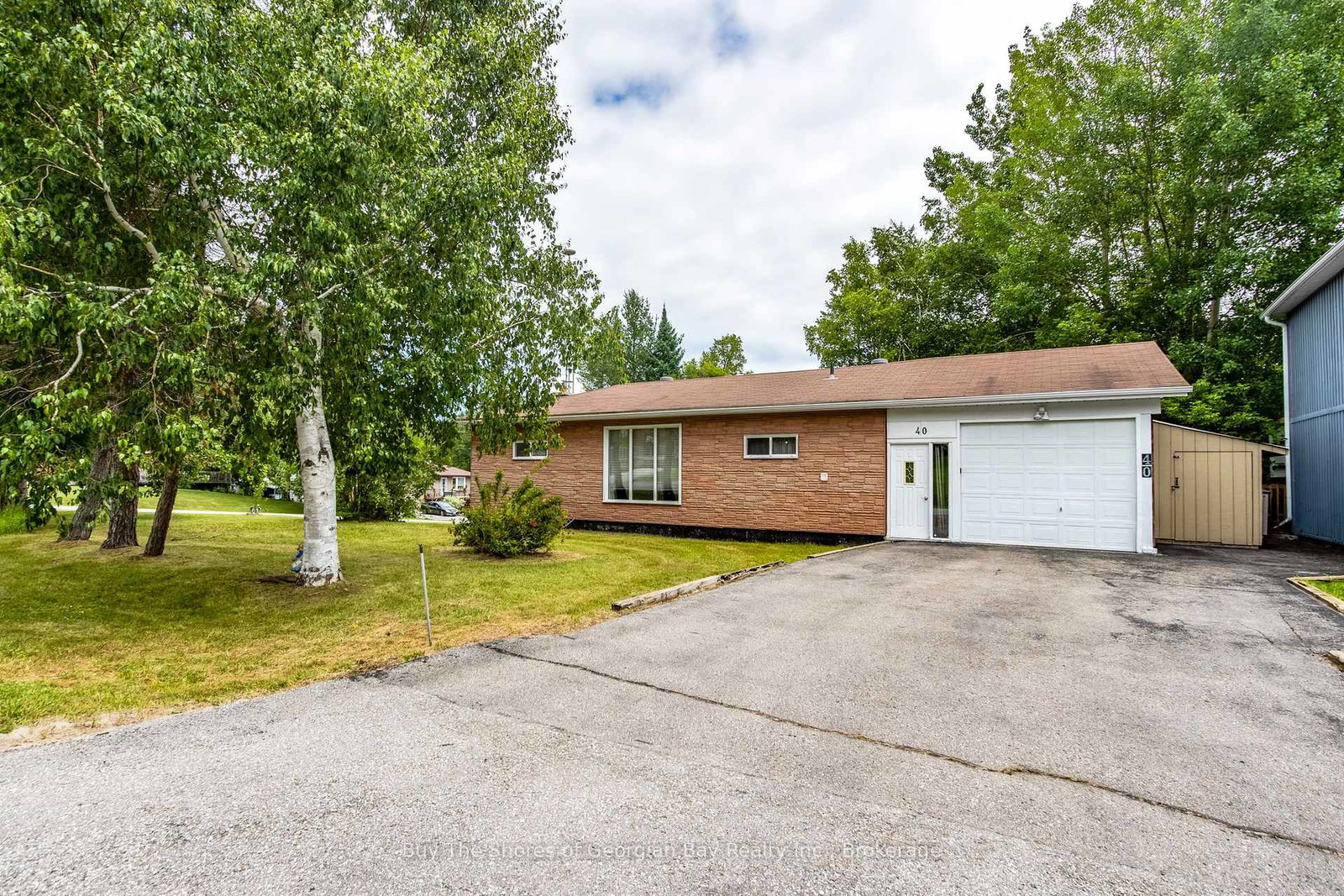 40-lepage-drive-penetanguishene-ontario-s12383900