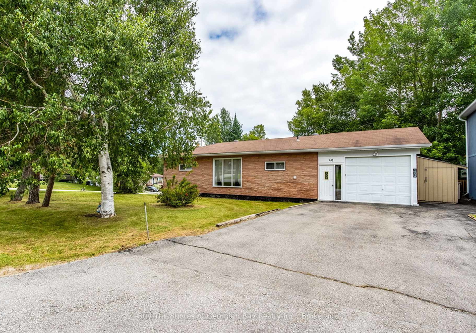 40-lepage-drive-penetanguishene-ontario-s12383900