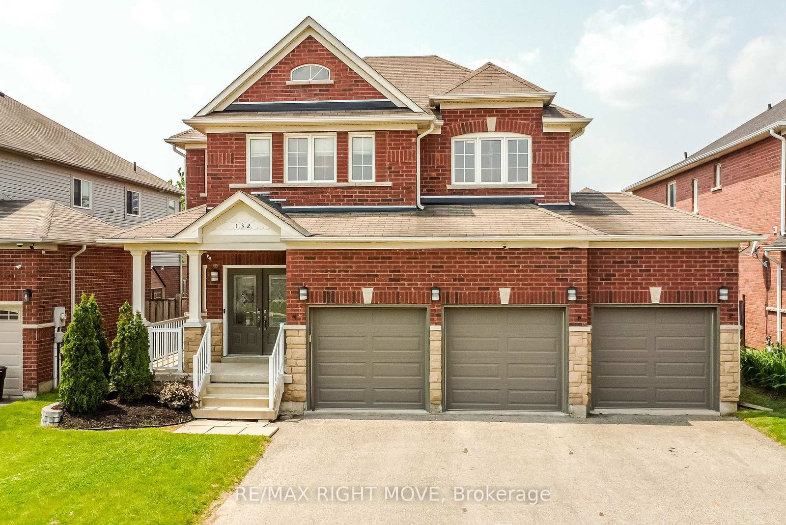 132-the-queensway-barrie-ontario-s12384042