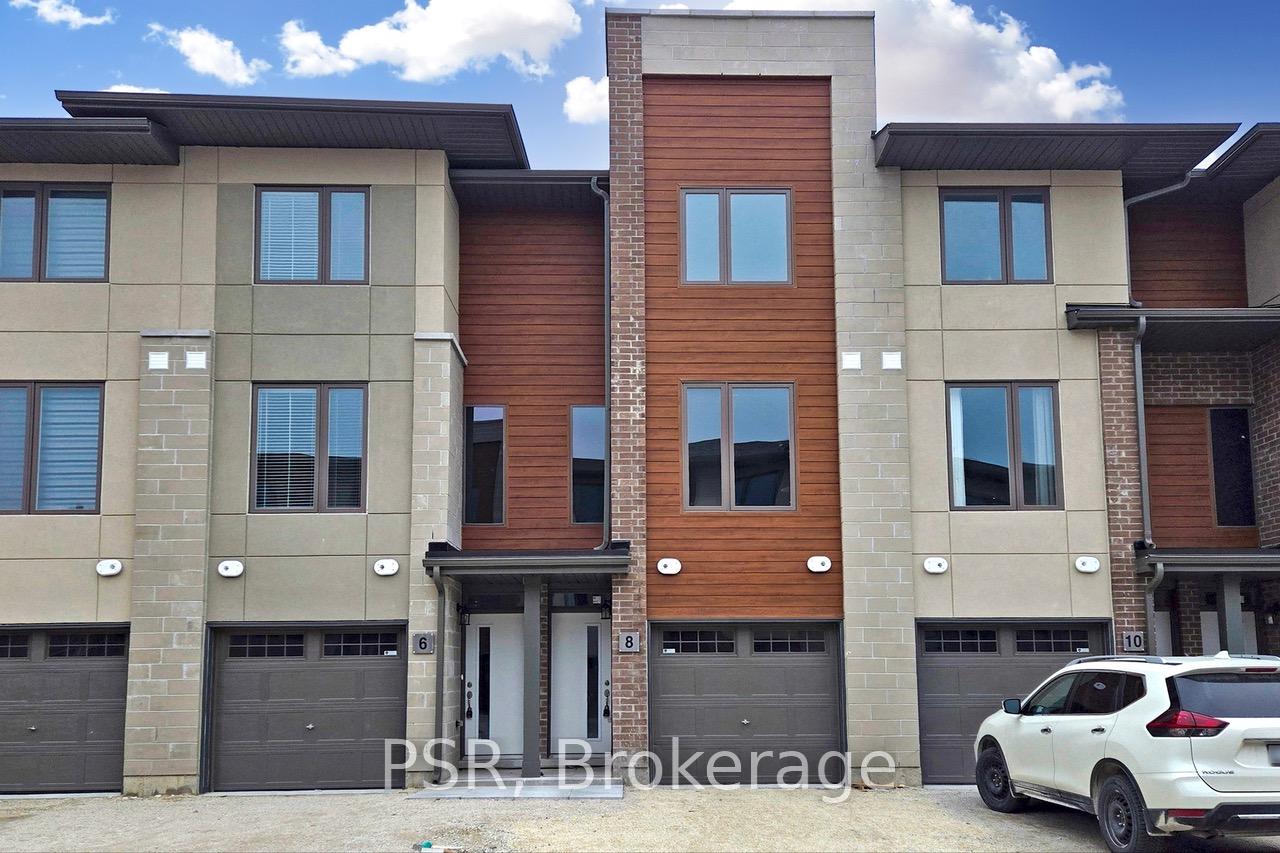 winters-crescent-collingwood-ontario-s12384590