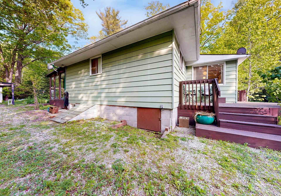 39-rue-jules-leger-street-tiny-ontario-s12385528