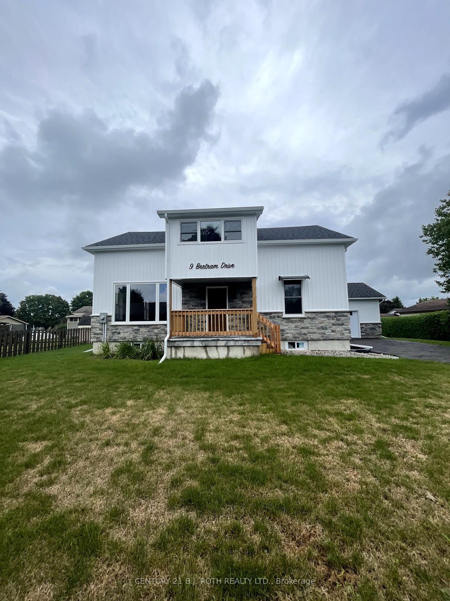 9-bertram-drive-springwater-ontario-s12385788