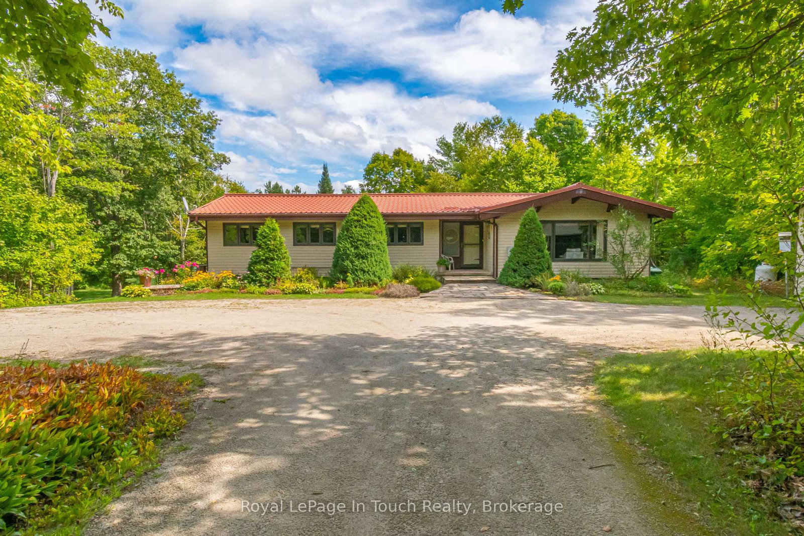 229-dawsons-side-road-tiny-ontario-s12386667