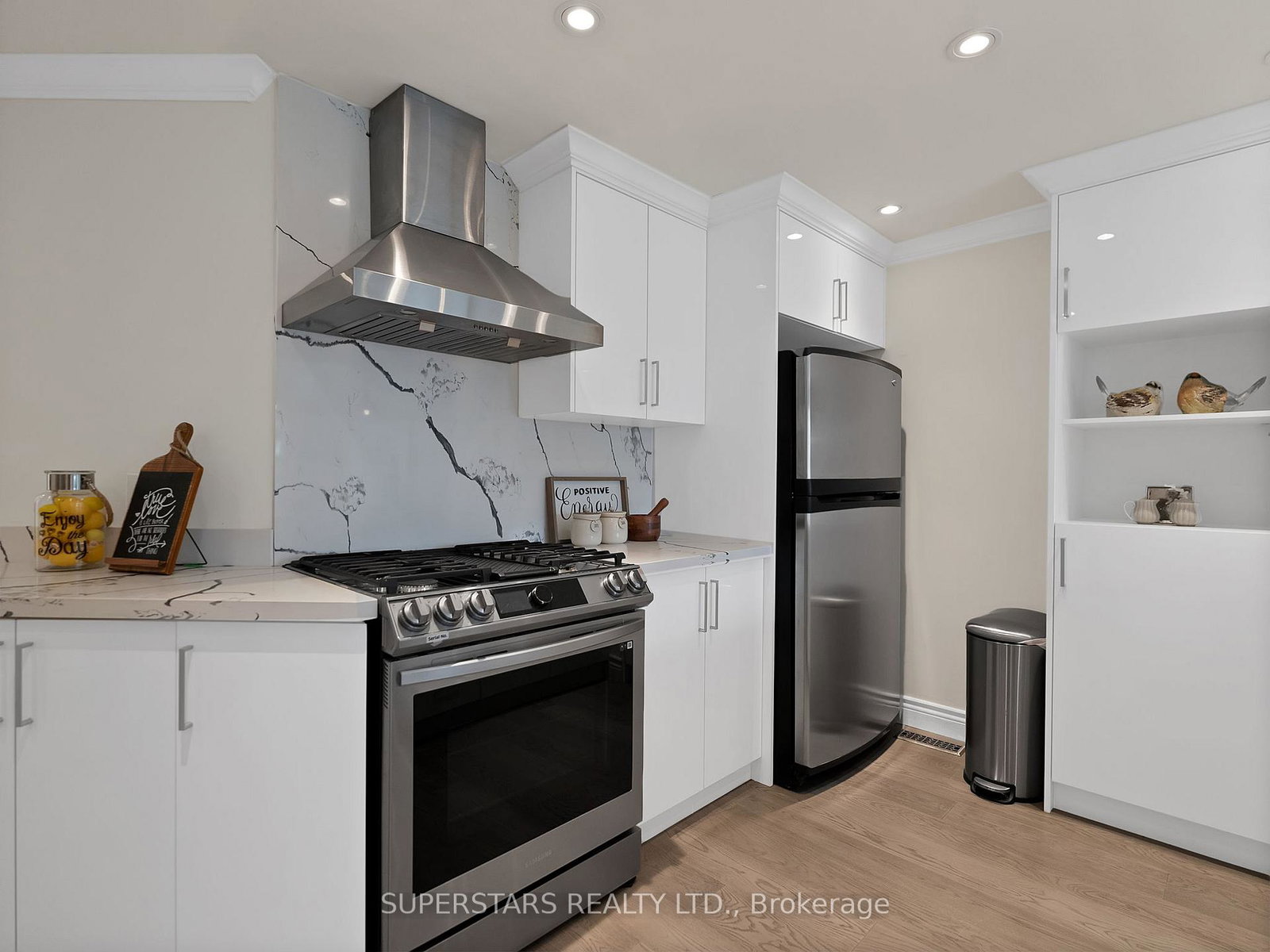 109-lee-crescent-barrie-ontario-s12387425