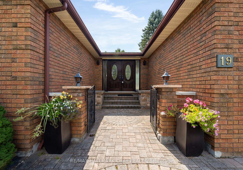 19-algonquin-trail-barrie-ontario-s12387946