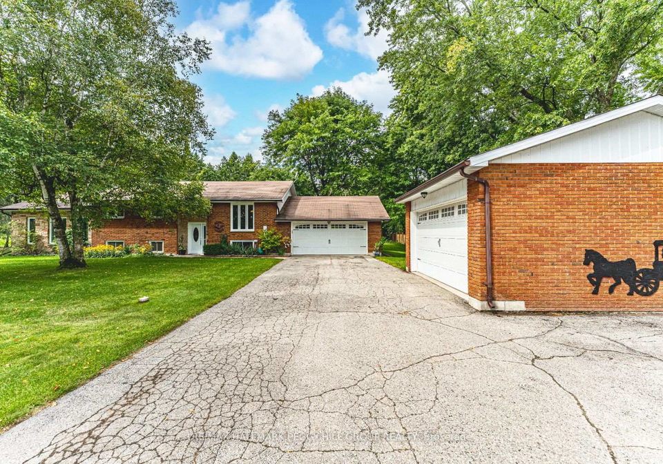 2946-hogback-road-clearview-ontario-s12391552