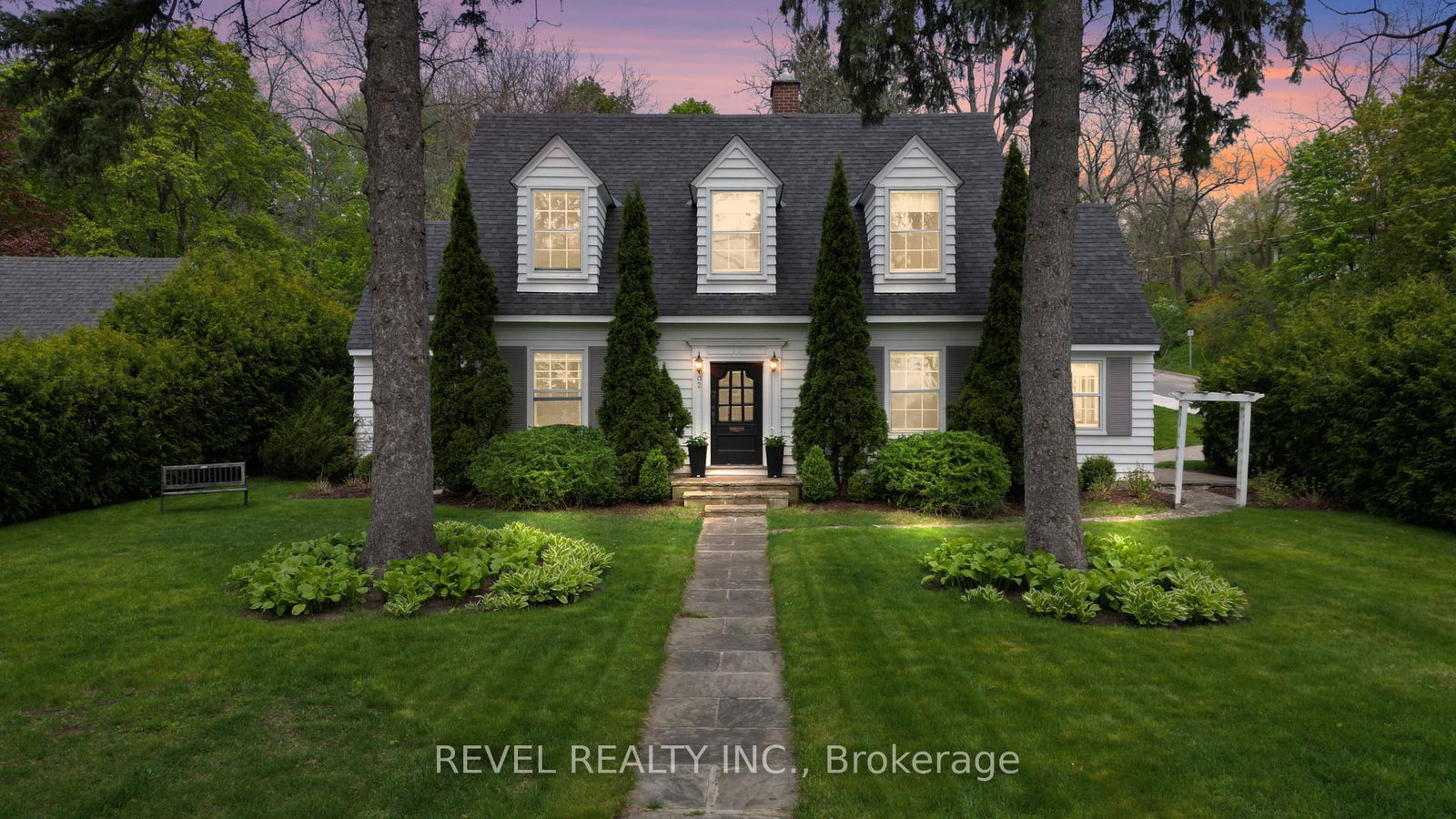 102-blake-street-barrie-ontario-s12392284