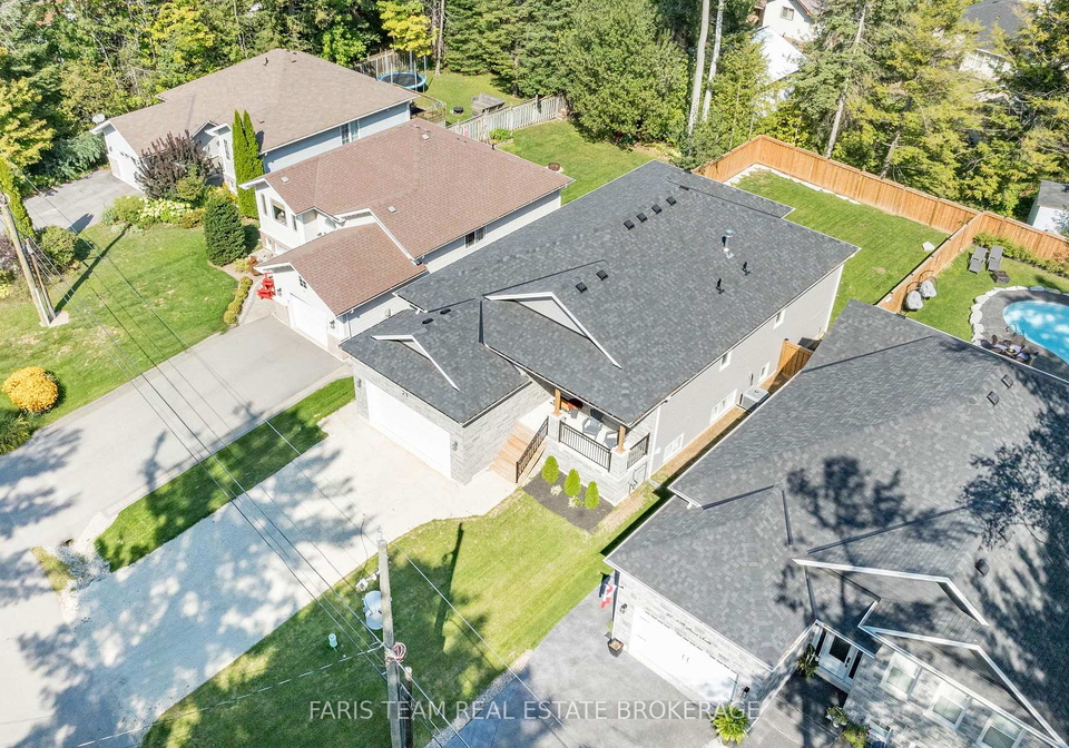 23-49th-street-s-wasaga-beach-ontario-s12393444