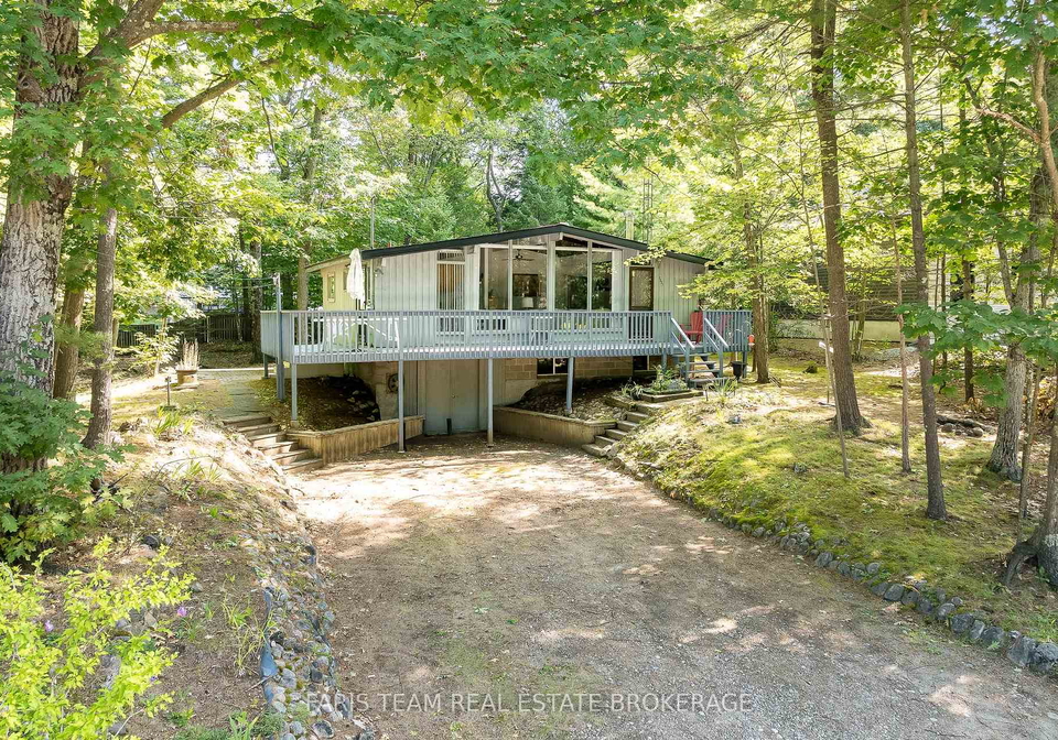 1321-beaches-road-n-tiny-ontario-s12393461
