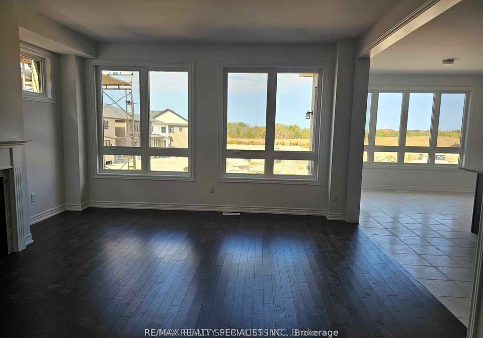 155-fenchurch-manor-barrie-ontario-s12393551