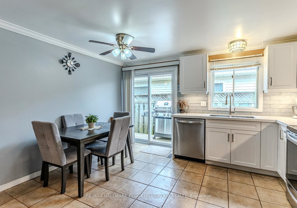 92-hickling-trail-barrie-ontario-s12394590