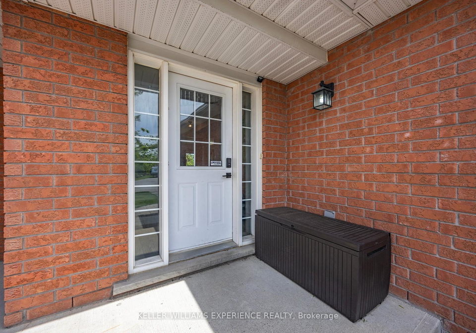 13-sunset-place-barrie-ontario-s12395282
