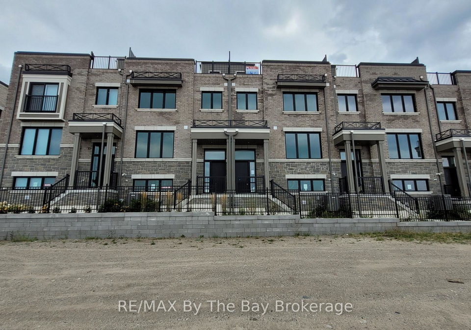 9-julia-circle-wasaga-beach-ontario-s12395464