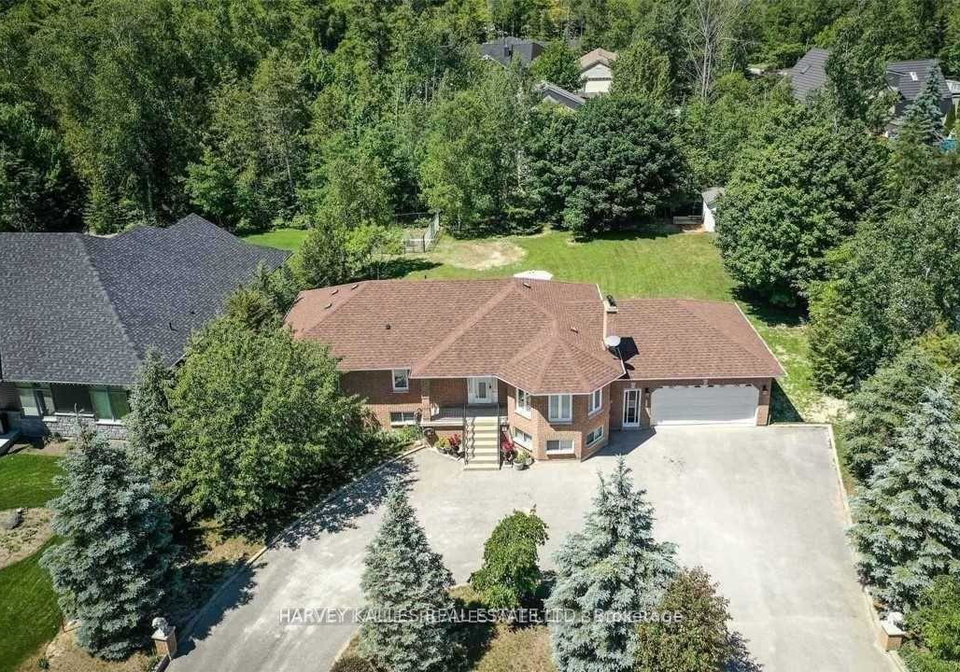 11-twin-pines-drive-wasaga-beach-ontario-s12399675