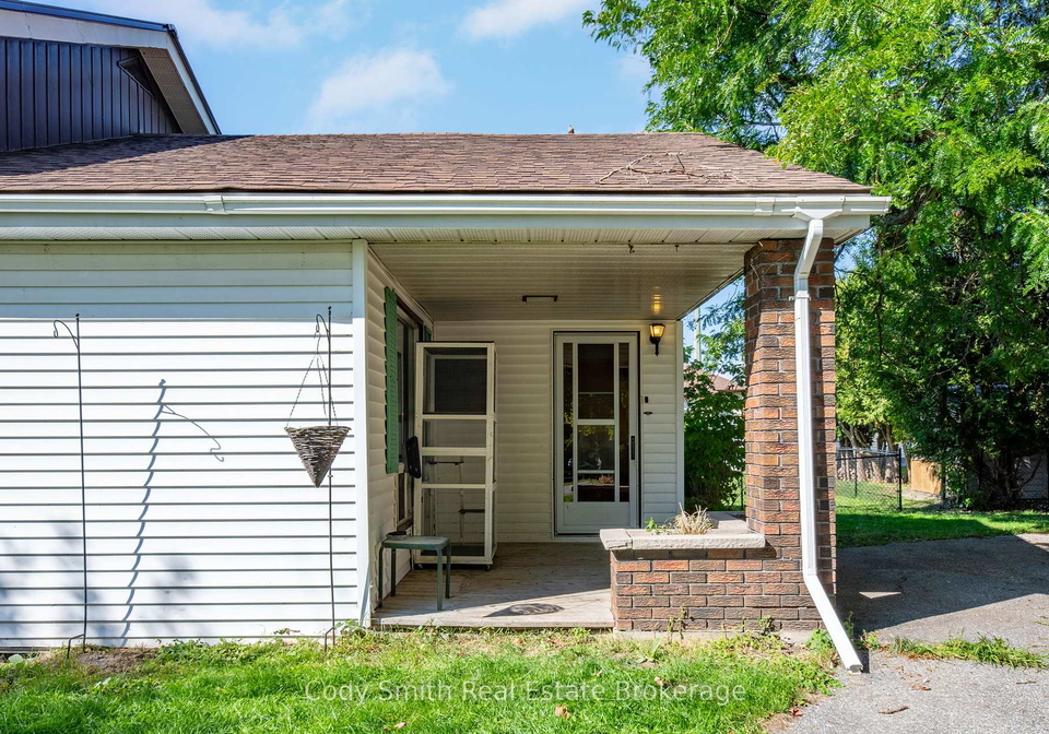 18-chatham-street-penetanguishene-ontario-s12400823