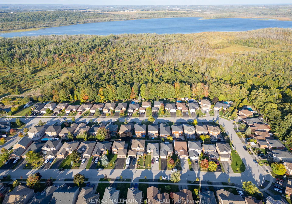 105-crompton-drive-barrie-ontario-s12401397