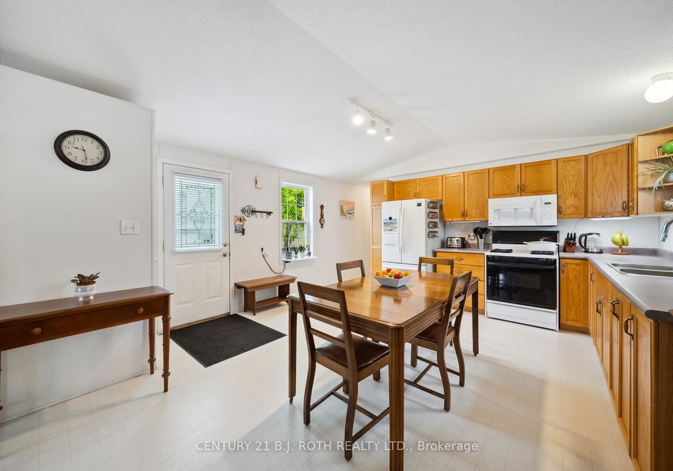 4117-ash-crescent-severn-ontario-s12402455