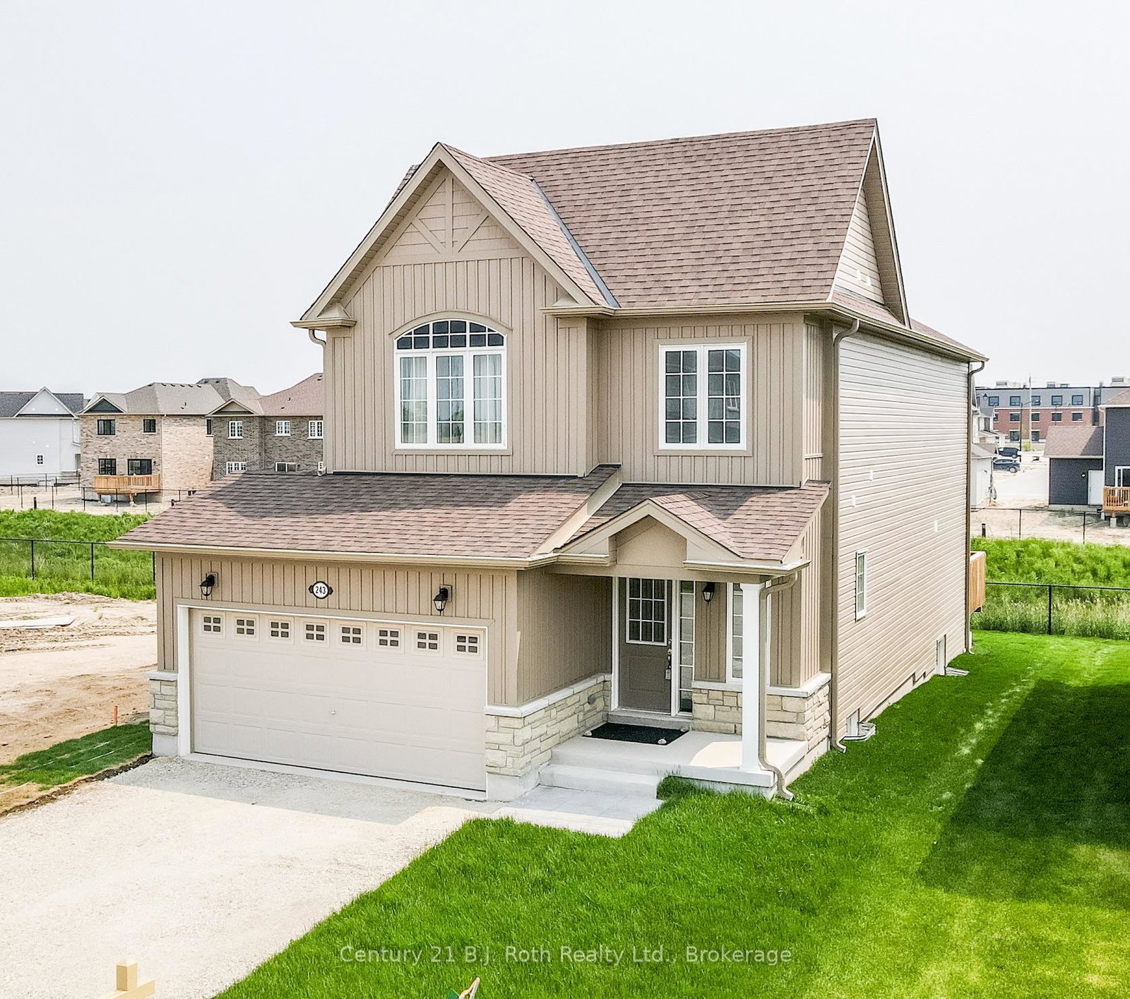 243-mckenzie-drive-clearview-ontario-s12403518