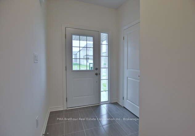 241-mckenzie-drive-clearview-ontario-s12403930