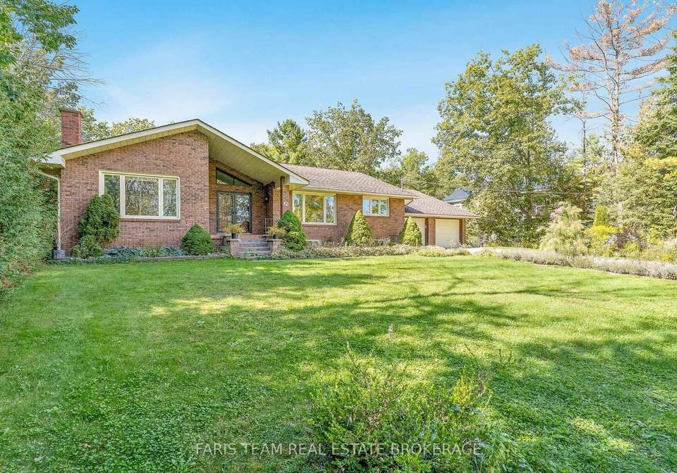 2-bayside-avenue-tay-ontario-s12404611