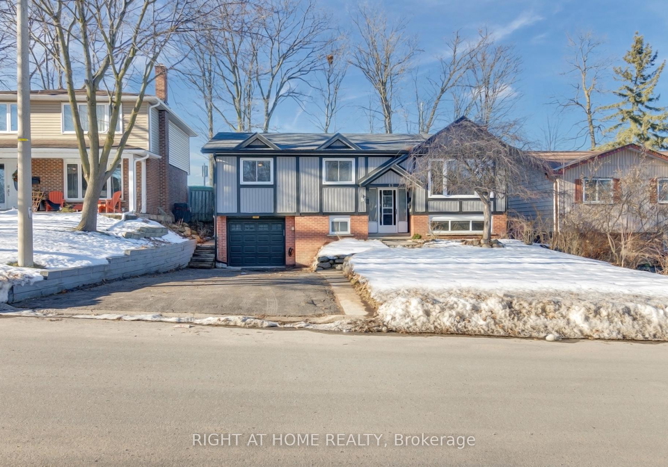 42-farmingdale-crescent-n-barrie-ontario-s12405631