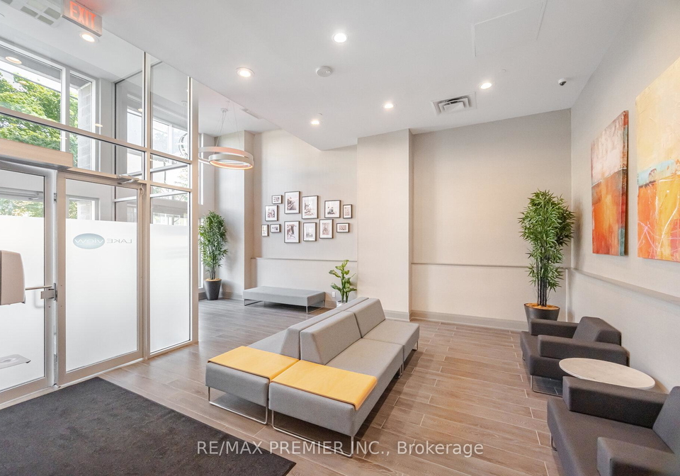 111-worsley-street-barrie-ontario-s12406372