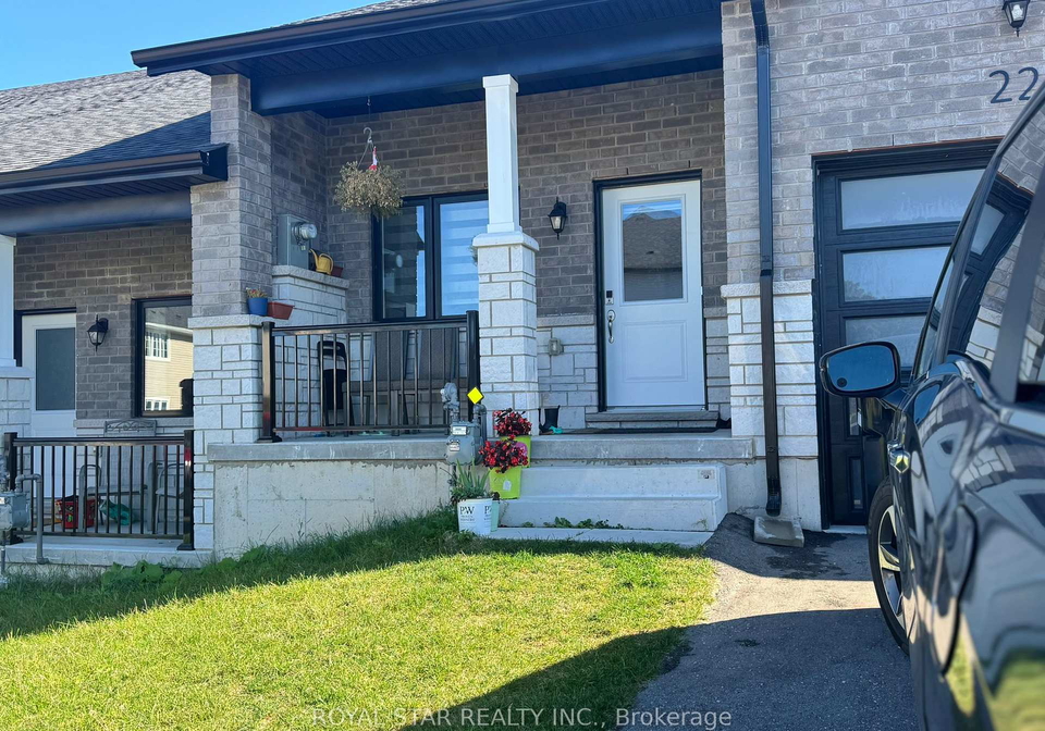 22-lahey-crescent-penetanguishene-ontario-s12409347