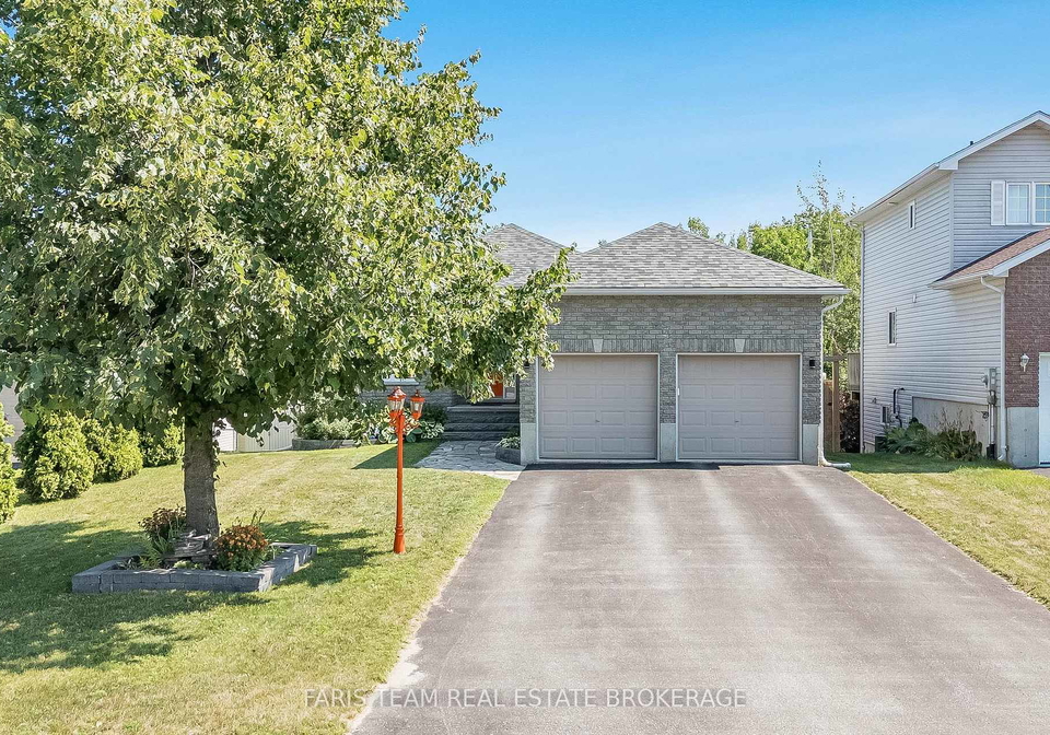 33-georgias-walk-tay-ontario-s12409765
