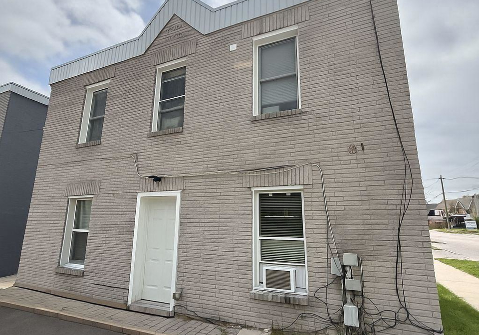81-peter-street-s-orillia-ontario-s12410355
