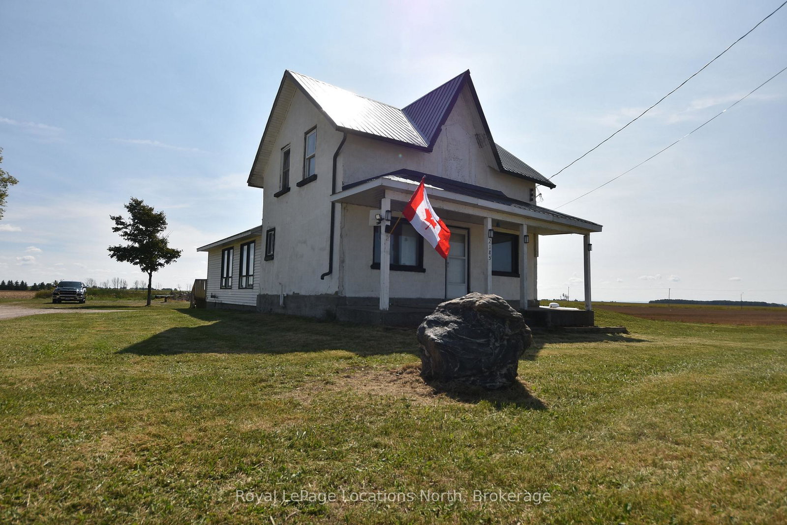 2185-county-road-92-springwater-ontario-s12411385