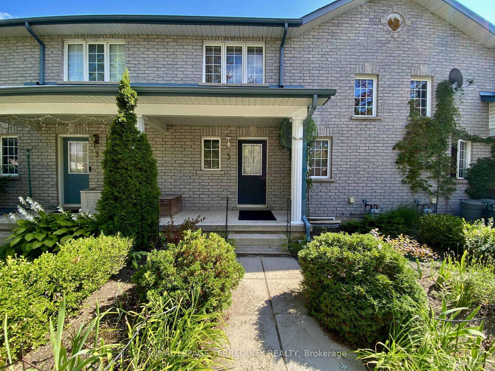 5-silver-maple-crescent-barrie-ontario-s12411414