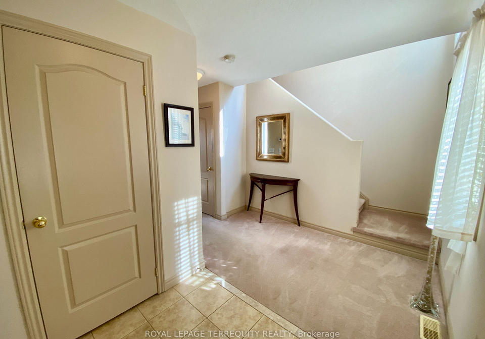 5-silver-maple-crescent-barrie-ontario-s12411414