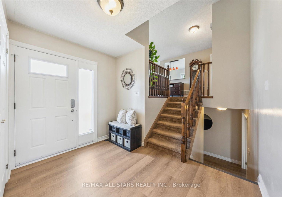 54-marlow-circle-springwater-ontario-s12412322